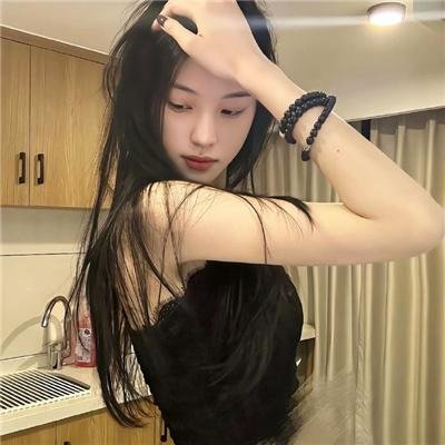 迷雾中的她